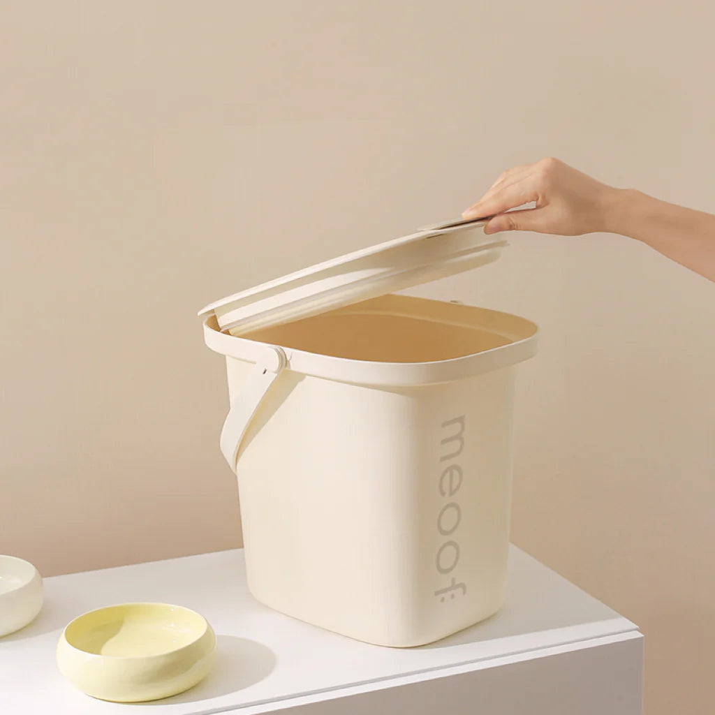 Pet Automatic Vacuum Food Storage Bucket